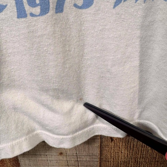 Billabong Peace & Love Tour 1973 Graphic Tee White XS Oversized Surfer Beach - Picture 4 of 6